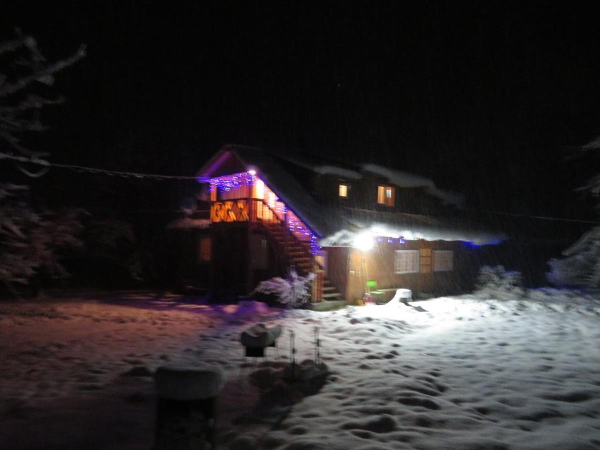 Holiday Home Tihiy Dvor Mykulychyn Exterior foto