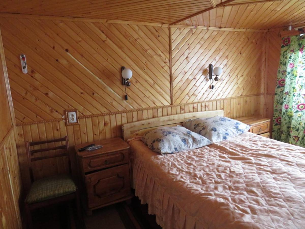Holiday Home Tihiy Dvor Mykulychyn Exterior foto